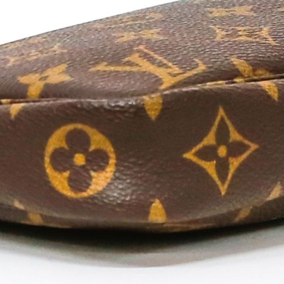 Louis Vuitton Pochette Accessoire