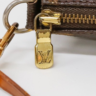 Louis Vuitton Pochette Accessoire