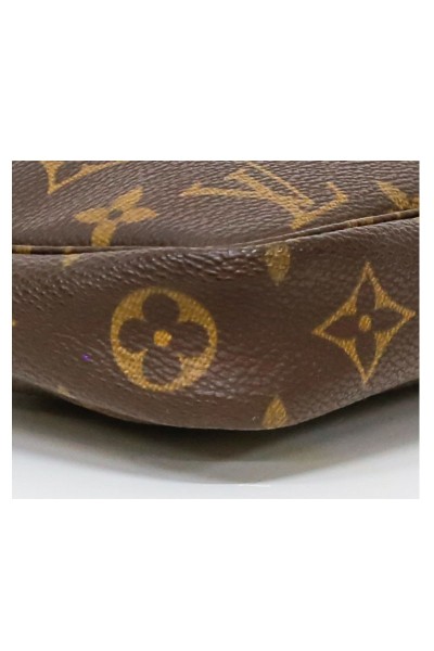 Louis Vuitton Pochette Accessoire