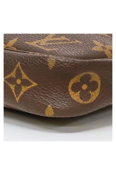 Louis Vuitton Pochette Accessoire