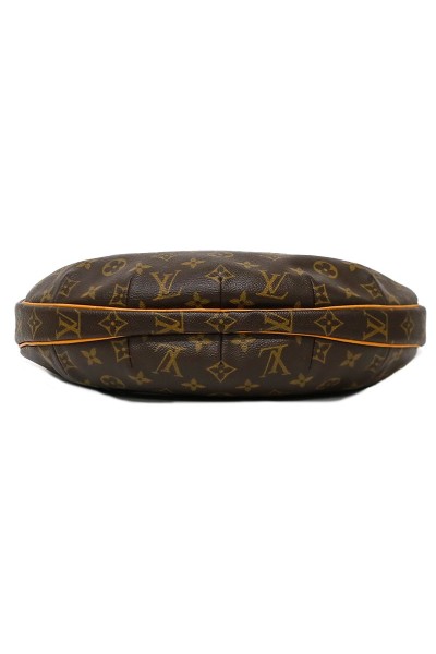 Louis Vuitton Croissant Monogram