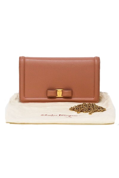 Ferragamo - Wallet on chian